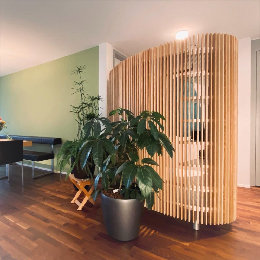 7D745F24-9A10-4E9E-B4B3-F9F1FF93639D